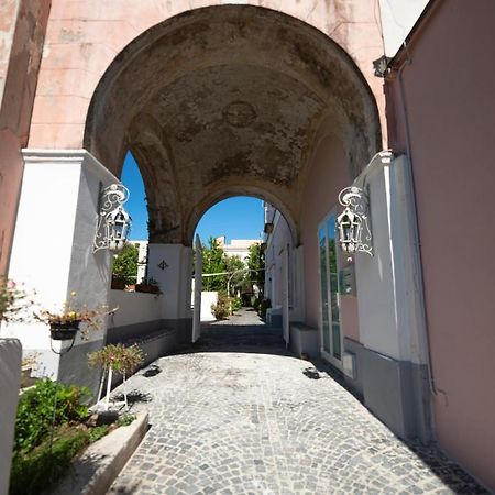 Controvento In Villa Eldorado Procida Luaran gambar
