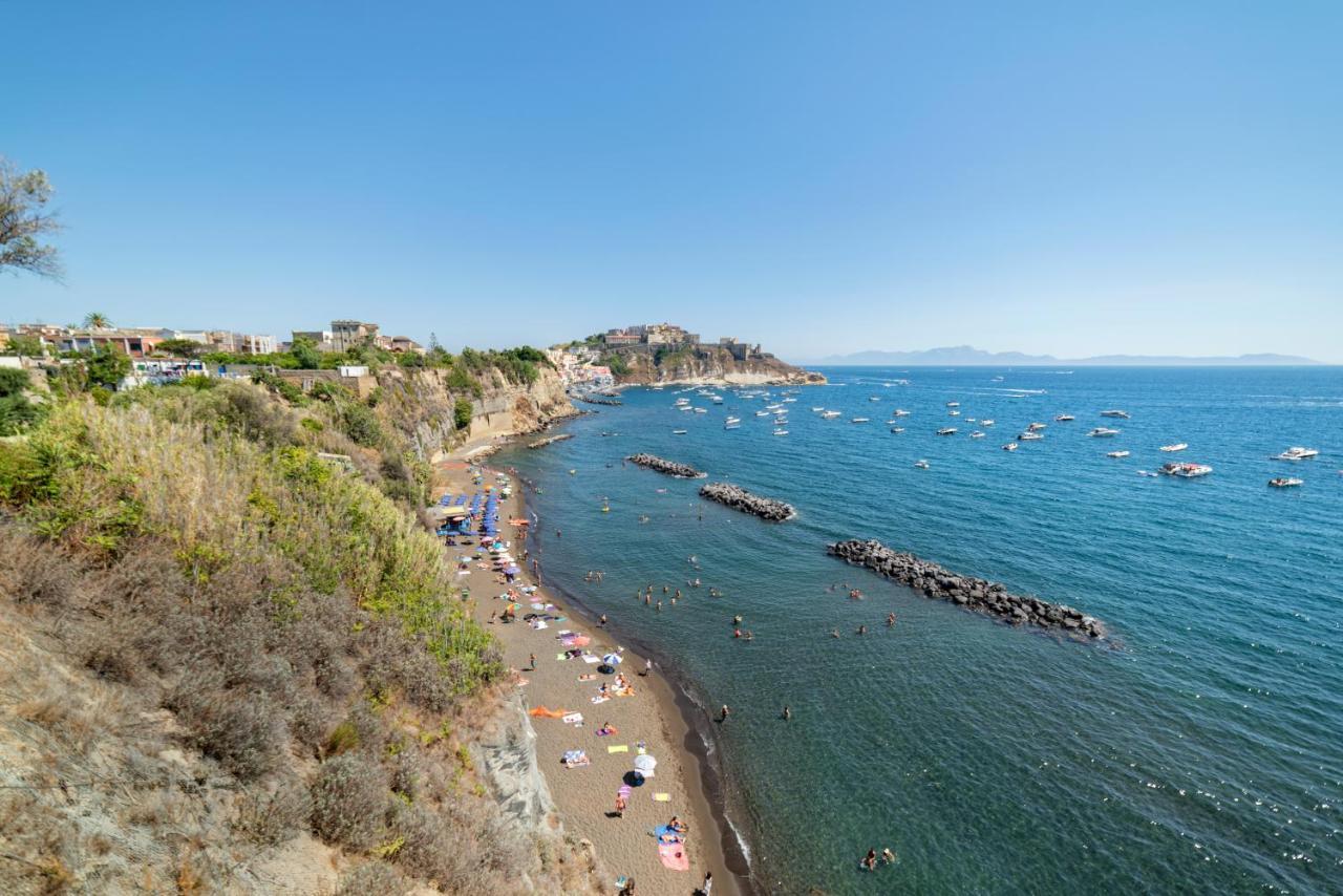 Controvento In Villa Eldorado Procida Luaran gambar